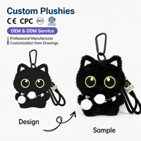 Porte-clés en peluche chat noir fraise mignon OEM, accessoires pendentifs pour sacs d'école et sacs à dos d'étudiant en stock