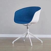 Chaise de salle de réunion avec structure métallique, chaise de conférence en PP, chaise de loisirs avec accoudoirs, chaise d'intérieur