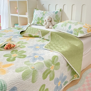 Cotton Quilted Bed Sheet <b>Set</b> Floral Pattern Non-Slip Three Piece All Season Home Use - Product Image 1
