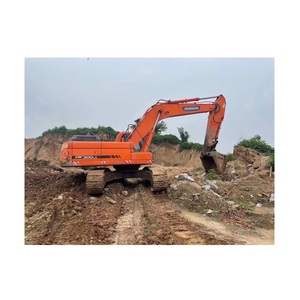 Excavatrice sur chenilles Doosan DX300LC d'occasion en excellent état, modèle 2018, 33 tonnes, composants principaux : moteur, pompe, boîte de vitesses, roulement, godet de 1,2 m - Product Image 1