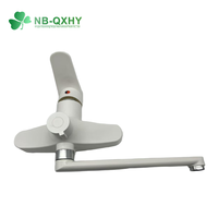 Mitigeur monocommande blanc mural chromé poli pour baignoire et douche avec barre coulissante moderne et élégante