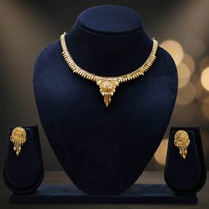 Collares Cortos Chapados en Oro de 14K, 18K y 24K al por Mayor, Conjunto de Joyería de Diseño Tradicional, Conjunto de Joyería de Moda de Latón Relleno de Oro - Product Image 2