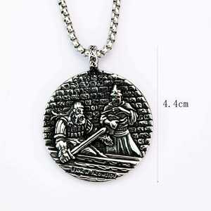 Ciondolo Bjorn Ironside Figlio di Ragnar Lothbrok, Collana Vichinga in Acciaio Inossidabile, Ciondolo Vintage da Guerriero Norreno - Product Image 4