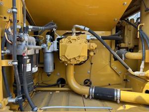 Excavatrice Cat320GX d'occasion 2022 avec peu d'heures de fonctionnement (0-2000), capacité de 20 tonnes, moteur et boîte de vitesses en bon état, prix avantageux - Product Image 3