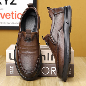 รองเท้าโลฟเฟอร์หนังลำลองสำหรับผู้ชาย ส้นเตี้ย พื้นยางกันกระแทก เหมาะสำหรับใส่พักผ่อน - Product Image 2