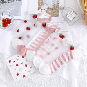 Calcetines transpirables de <span class=keywords><strong>cristal</strong></span> transparente de seda helada calcetines cortos dulces de fresa de fruta de barco para calcetines Kawaii - Product Image 4
