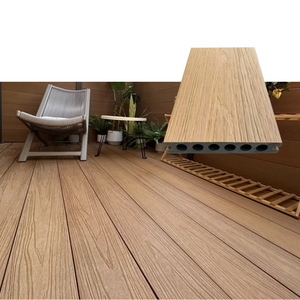 Plancher de terrasse en composite bois-plastique WPC SHENGCHENG, co-extrusion antidérapante, facile à nettoyer, pour extérieur - Product Image 1