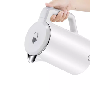 Bouilloire à double paroi blanche et grise de 2,3 L, intérieur en acier inoxydable, toucher froid, arrêt automatique et protection contre l'ébullition à sec, 360° °   Base, usine OEM - Product Image 5