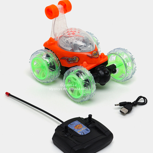 Coche de Acrobacias RC 360 ° Coche de Control Remoto Flips <span class=keywords><strong>Twister</strong></span> con Luces y Música, Divertidos Juguetes de Control Remoto, Regalo para Niños - Product Image 3