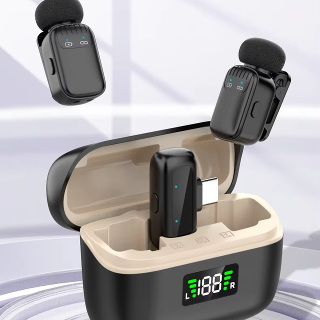 Wireless Lapel Mic for Podcast Recording 2.4G Noise Cancelling Plug-and-Play Clip on Mic for IPhone Android Smartphone Systems