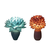 Lampe de table décorative florale naturaliste avec pétales superposés, éclairage d'ambiance pour chambre à coucher, salon, hall d'hôtel, café