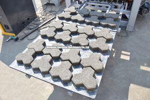 Qt5 15 máquina <span class=keywords><strong>de</strong></span> Brique Ciment aparcamiento azulejo bloque que hace la máquina en Bangladesh máquina <span class=keywords><strong>de</strong></span> fabricación <span class=keywords><strong>de</strong></span> ladrillo permeable - Product Image 6