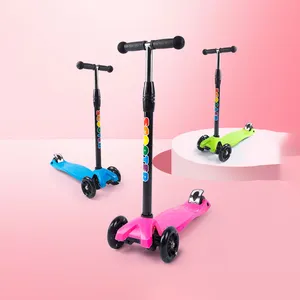 CE testi katlanabilir çocuk çocuklar t-bar itme ayak Scooter dört yanıp sönen tekerlekler itme skuter çocuklar için