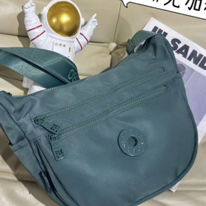 <span class=keywords><strong>กระเป๋า</strong></span>สะพายข้างไนลอนสำหรับผู้หญิง <span class=keywords><strong>Mindesa</strong></span> กันน้ำ น้ำหนักเบา ปิดด้วยซิป ตกแต่งด้วยกระดุม แฟชั่นสำหรับผู้หญิง - Product Image 2