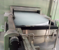 Machine de remplissage automatique électrique de liquide d'ampoule d'huile essentielle de verre injectable pour l'emballage en plastique de l'habillement chimique de boisson