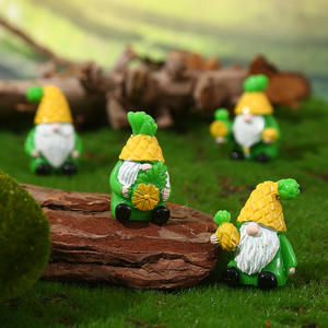 Set di bambole di girasole con ornamento nano in resina - Product Image 1