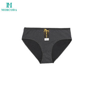 Morcoda Yiwu Culotte en coton doux pour femmes de grande taille, couleur mélangée, vente en gros, respirante, <span class=keywords><strong>pas</strong></span> <span class=keywords><strong>cher</strong></span>, 3XL <span class=keywords><strong>Sous</strong></span>-vêtements teints en couleur unie - Product Image 4