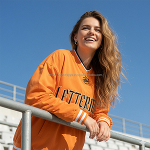 เสื้อสเวตเตอร์ปักลายแบบกำหนดเองขายส่ง ODM สีน้ำเงินกรมท่า คอวี เสื้อวาร์ซิตี้ สตรีทแวร์สำหรับทุกเพศ - Product Image 3