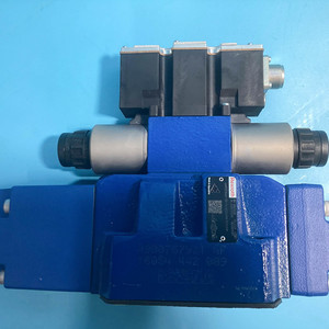 4WRZE16 วาล์วควบคุมทิศทางแบบสัดส่วน Pilot Proportional R900755708, 24VDC 100ลิตร/นาที ไฮดรอลิกสำหรับระบบอัตโนมัติในอุตสาหกรรม - Product Image 4