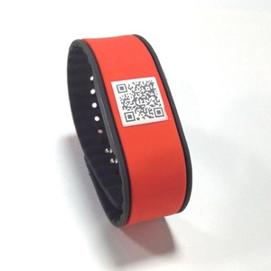 Pulsera Elástica RFID Personalizada con NFC para Versículo Bíblico Diario - Product Image 2