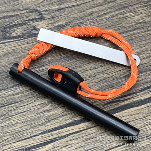 Allume-feu en magnésium 13x130mm, coupe-vent, étanche, outil de survie en plein air avec poignée en corde orange - Product Image 1
