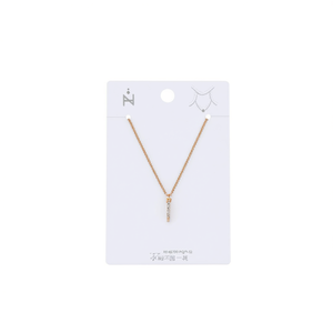 Collana con Ciondolo a Triangolo Appuntito in Acciaio Inossidabile - Product Image 1