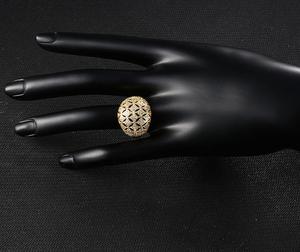 Bague personnalisée en or 18 carats pour femme, bijoux en diamant poli haute définition, bagues en or tendance inaltérables, directement de l'usine, personnalisables - Product Image 2