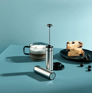 Mousseur à <span class=keywords><strong>lait</strong></span> électrique portatif pour café, pour une <span class=keywords><strong>mousse</strong></span> <span class=keywords><strong>de</strong></span> <span class=keywords><strong>lait</strong></span> lisse, latte, cappuccino, chocolat au <span class=keywords><strong>lait</strong></span>, matcha et utilisation quotidienne des boissons - Product Image 2