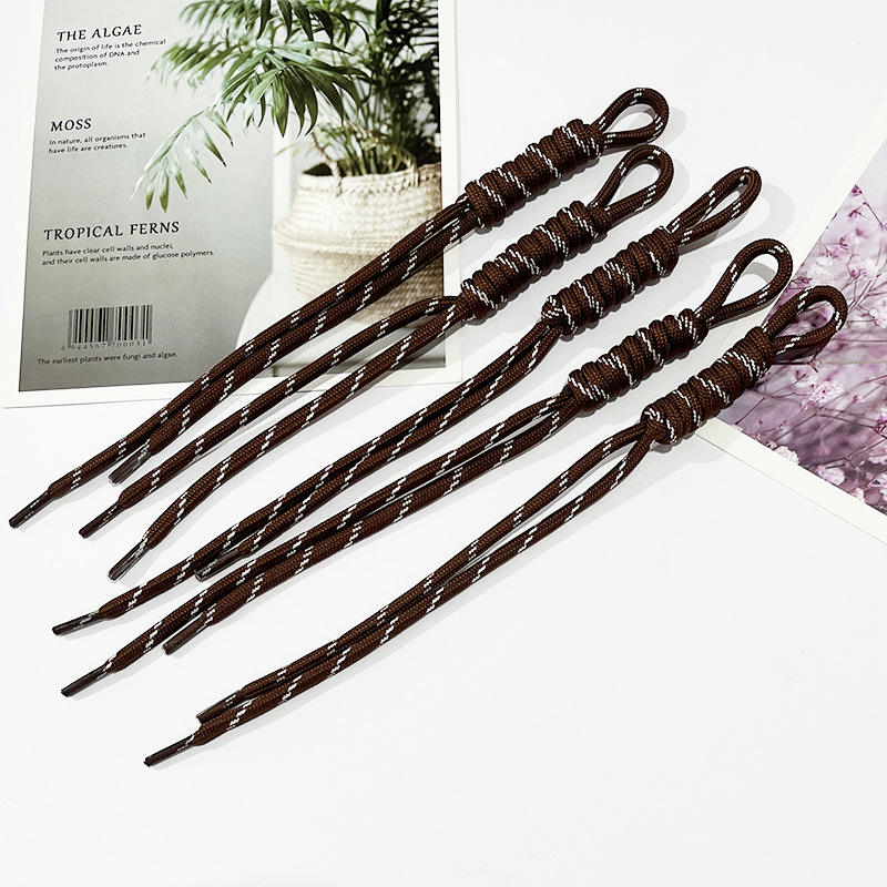 ดอกไม้สีน้ำตาล