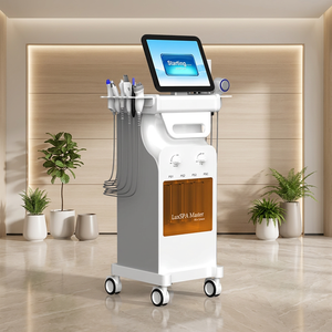 Dispositivo Profesional de Rejuvenecimiento Facial con Oxígeno y Agua 12 en 1 para Clínicas de Belleza - Product Image 1
