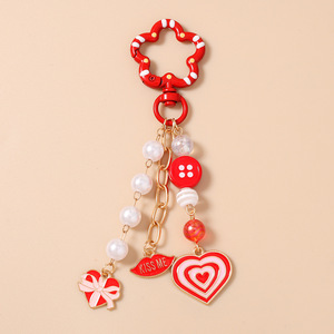 Llavero de Corazón Rojo Dulce con Perlas y Dije de Flor, Cierre en Forma de Flor, Llavero Esmaltado '<span class=keywords><strong>Kiss</strong></span> Me' para Regalo de San Valentín, Joyería Colgante para Bolsos - Product Image 6