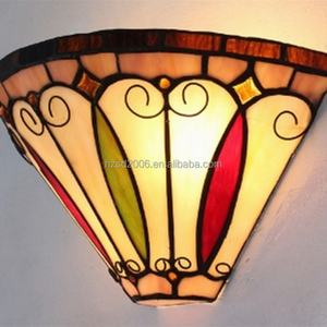 Lampe murale demi-hauteur de style Tiffany de luxe de 12 pouces, design baroque en verre teinté, pour chambre à coucher, salle à manger, source de lumière LED, petites tailles - Product Image 1