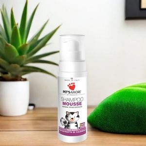 Pet's Amore-Champú orgánico con extracto de caléndula para gatos, Mousse con ingredientes naturales, limpieza de aseo sin agua, hecho en Italia - Product Image 5
