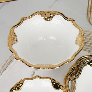 Nuovo Set di piatti per cena in oro di porcellana di lusso con bordo in oro nordico Set piatti in ceramica bianca piatti per matrimonio - Product Image 4