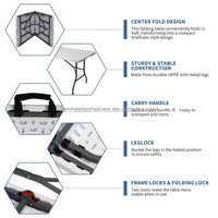Table pliante d'extérieur blanche avec coussin imperméable pour événements, repas, parcs, hôtels, chambres, cuisines, halls extérieurs