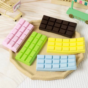 Juguete Antiestrés de PU Suave al Tacto, Simulación de Chocolate para Apretar, Juguete para Aliviar el Estrés con la Punta de los Dedos - Product Image 3