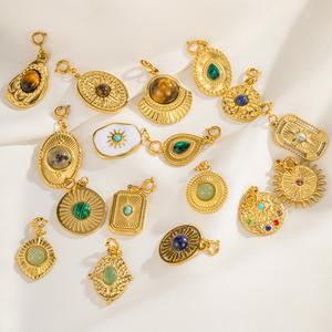 Colgantes y Dijes de Lujo Retro para Mujer, de Acero Inoxidable con Baño de Oro de 18K, DIY para Collares, Pendientes y Pulseras - Regalo de Fiesta con Zirconia - Product Image 1