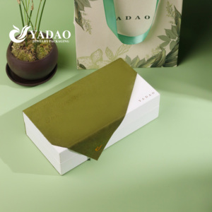 Boîte à bagues en flanelle carrée <span class=keywords><strong>vert</strong></span> clair simple avec logo personnalisé en gros YADAO, double porte avec boîte cadeau en papier pour bijoux - Product Image 2