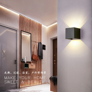 Applique murale extérieure carrée, étanche, éclairage réglable vers le haut et vers le bas, pour couloir, salle de bain, utilisation extérieure, design simple et moderne - Product Image 1
