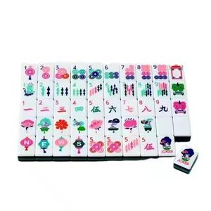 Juego de Mahjong Americano de Lujo de 4 Capas en Verde Oscuro con Fichas Acrílicas para Noches de Juego Modernas Oh My God - Product Image 5