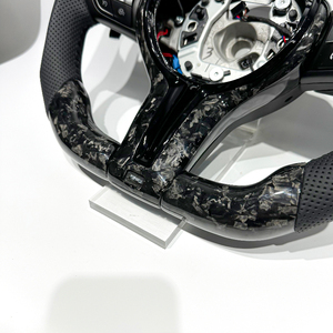 Volante Deportivo Elegante de Fibra de Carbono Forjada con Detalles en Negro y Cuero para <span class=keywords><strong>BMW</strong></span> F10 F20 F30 F32 F36 M3 F80 M4 F82 M2 F87 M5 F90 - Product Image 3