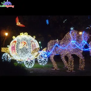 Papai Noel personalizado ao ar livre em carruagem de cavalo para decoração