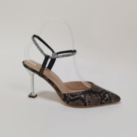 Escarpins à talon carré et bout pointu entièrement ornés de strass pour femme, avec bride de cheville en suède et cristaux, talon moyen, idéals pour mariage et soirée