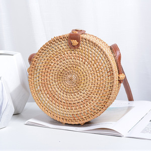 <span class=keywords><strong>Sac</strong></span> à <span class=keywords><strong>bandoulière</strong></span> rond en paille tressée fait main pour femme – Idéal pour l'été et la plage - Product Image 6