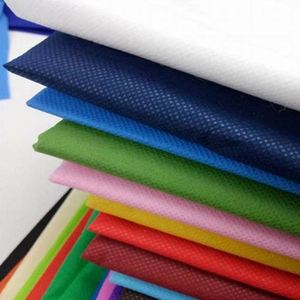 Housse de matelas respirante et imperméable en tissu non tissé anti-UV de Chine, en matériau PP Spunbond croisé, pour matelas à ressorts ensachés - Product Image 2