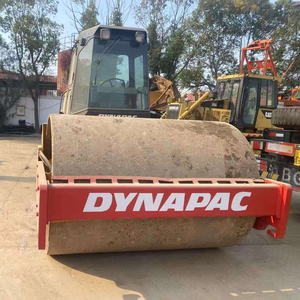 Rouleau compresseur monocylindre Dynapac d'occasion, modèle CA25D/CA251D/CA30D/CA301D, avec moteur double carburant 110 kW et pompe, en vente. - Product Image 3