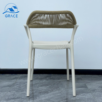 Chaise de salle à manger d'extérieur commerciale à vente chaude en gros, fauteuil en rotin PP tressé, fauteuil de loisirs pour patio, accoudoir pour hôtels, parcs