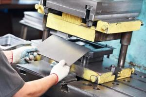 Автоматический штамповочный пресс для листовой намотки, перфорированный металлический Перфорированный штамповочный станок лучшего качества - Product Image 5