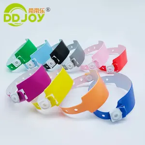 DDJOY 2020中国製工場卸売ワイドフェイス無地無地大人サイズプラスチック識別PVCブレスレット