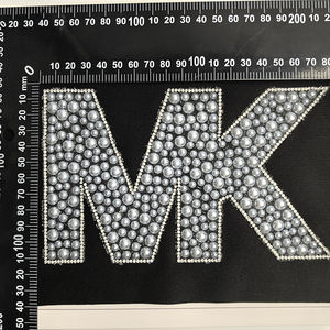 Accepter le logo de repassage personnalisé 3D Crystal Rhinestone Letter Patch DIY pour vêtements, chaussures et chapeaux - Product Image 5